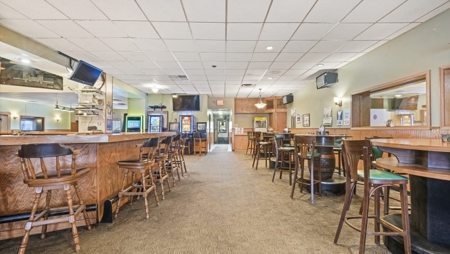 Turnkey Family-Owned Restaurant, Bar & Entertainment Center - image 19