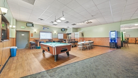 Turnkey Family-Owned Restaurant, Bar & Entertainment Center - image 25
