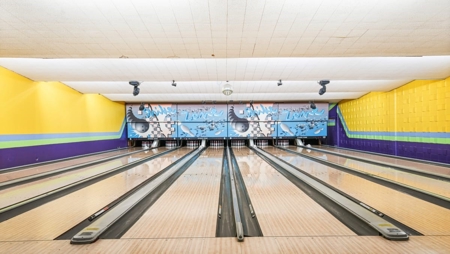 Turnkey Family-Owned Restaurant, Bar & Entertainment Center - image 10