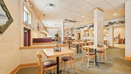 Turnkey Family-Owned Restaurant, Bar & Entertainment Center - image 42