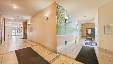 Turnkey Family-Owned Restaurant, Bar & Entertainment Center - image 34