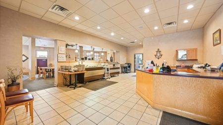 Turnkey Family-Owned Restaurant, Bar & Entertainment Center - image 37
