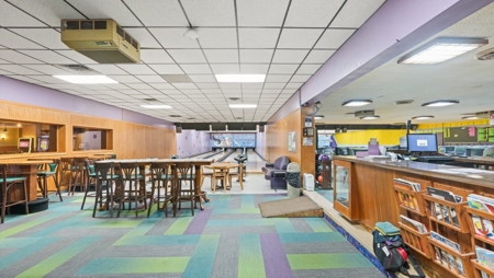 Turnkey Family-Owned Restaurant, Bar & Entertainment Center - image 14