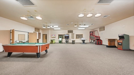 Turnkey Family-Owned Restaurant, Bar & Entertainment Center - image 27