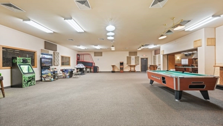 Turnkey Family-Owned Restaurant, Bar & Entertainment Center - image 29
