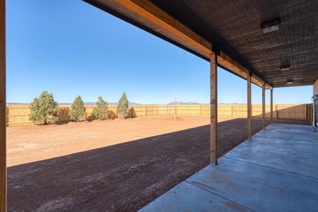 Newly Built 3-Bedroom Home on 2.5 Acres in Moriarty, NM - image 38