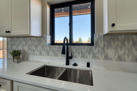 Newly Built 3-Bedroom Home on 2.5 Acres in Moriarty, NM - image 15