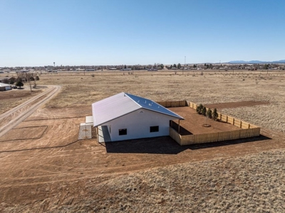 Newly Built 3-Bedroom Home on 2.5 Acres in Moriarty, NM - image 37