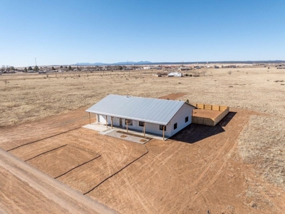 Newly Built 3-Bedroom Home on 2.5 Acres in Moriarty, NM - image 40