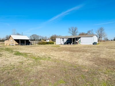 3/2/1 + 40x40 RV CARPORT, WORKSHOP ON 1 ACRE  WINNSBORO, TX - image 6