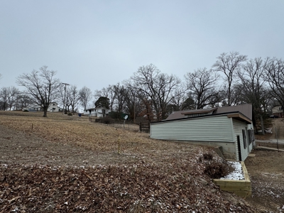 Charming Home for Sale with Highway Frontage in Meta, MO - image 4