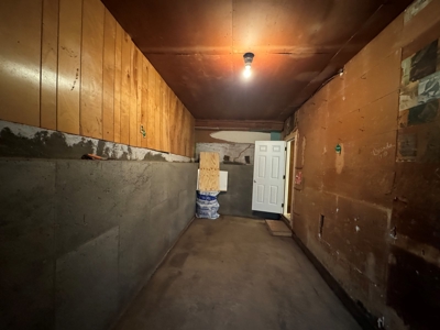 Charming Home for Sale with Highway Frontage in Meta, MO - image 17