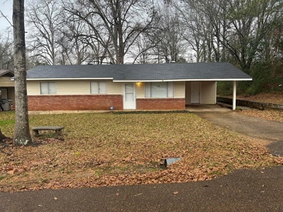Well Maintained Home For Sale Amite County Gloster, MS - image 2