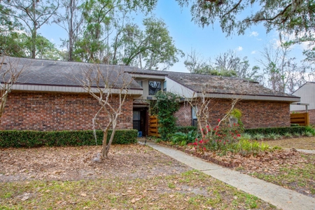 3Bed/2Bath Townhouse In Gainesville, Fl! - image 6