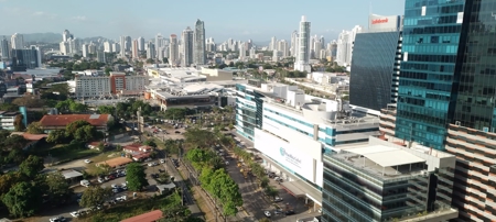 Luxury 3-Bedroom Apartment with Amenities in Punta Pacifica - image 20