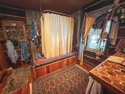 Luxury Home and Shop Small Acreage Little Rocky Mountains - image 8