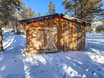 Luxury Home and Shop Small Acreage Little Rocky Mountains - image 41