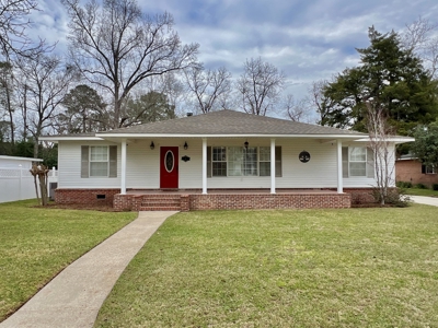Hartford Alabama Home for Sale w/ Pool! - image 1