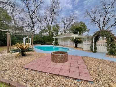 Hartford Alabama Home for Sale w/ Pool! - image 7