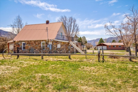 Farmhouse FOR SALE in Mancos, Colorado - image 43