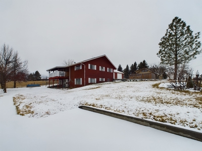 Home for Sale with Mountain Views in Grangeville, Idaho - image 1