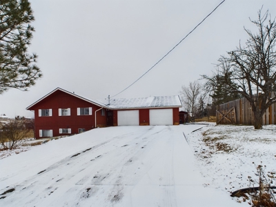 Home for Sale with Mountain Views in Grangeville, Idaho - image 38