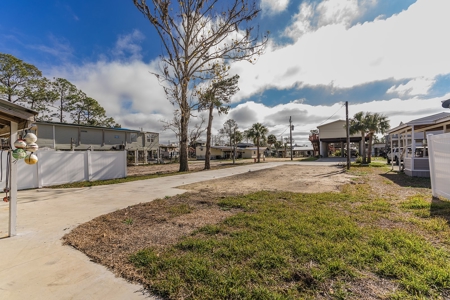 Waterfront Lot For Sale in Suwannee FL! - image 6