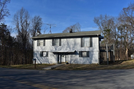 Home in Bean Station, Tennessee near Cherokee Lake - image 1