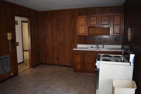 Home in Bean Station, Tennessee near Cherokee Lake - image 13