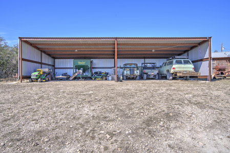 Hilltop Bluff Ranch 915 Acres in McCulloch County - image 29