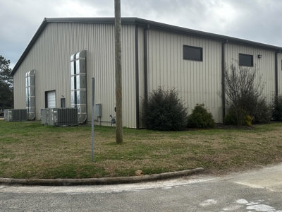 Versatile 14, 875 SF Commercial Property in Washington, NC - image 10