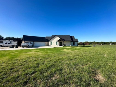 Stunning Country Estate on 70.78 Acres - image 33