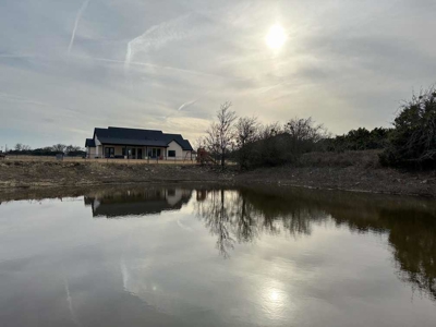 Stunning Country Estate on 70.78 Acres - image 6