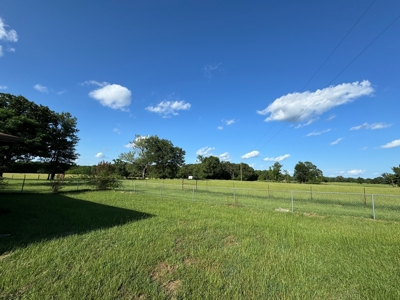 Country Home Located in Rocky Branch Texas - image 16