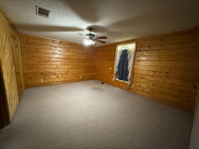 Log Home on 6.06 acres in Hughes Springs Texas - image 17