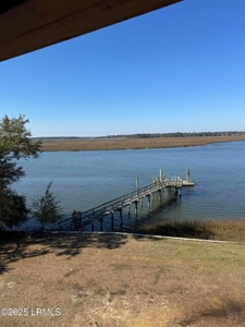 Large home overlooking the Beaufort River - image 3
