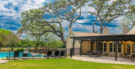 Rare Riverfront 3.28 Acre lot - image 18