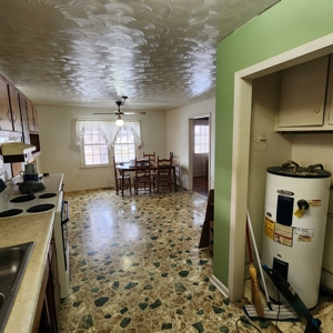 3 bedroom 1 bath brick home for sale in Franklin, Ky - image 9