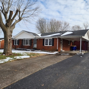 3 bedroom 1 bath brick home for sale in Franklin, Ky - image 15