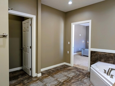 Stunning  4 Bedroom 3 Bath Home In Lexington Nebraska - image 17