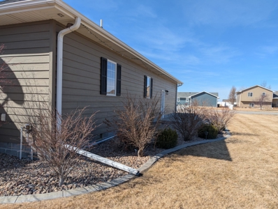 Stunning  4 Bedroom 3 Bath Home In Lexington Nebraska - image 49