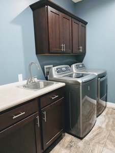 Stunning  4 Bedroom 3 Bath Home In Lexington Nebraska - image 7