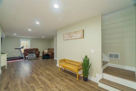 Country Home for Sale in Salem, Missouri - image 9