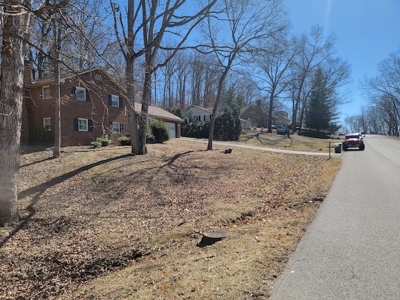**PENDING**  Home for Sale in the Town of Christiansburg VA - image 6