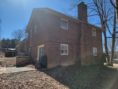 **PENDING**  Home for Sale in the Town of Christiansburg VA - image 8