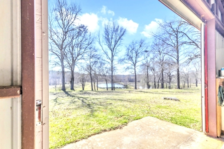 Texas Ranch for Sale Lindale TX Smith County Horses Cattle Fishing Hunting - image 1
