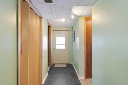 Missouri Valley Home With Amazing Views! - image 2