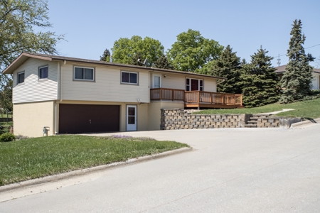 Missouri Valley Home With Amazing Views! - image 24