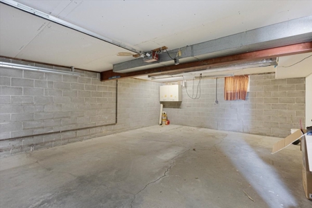 Missouri Valley Home With Amazing Views! - image 5