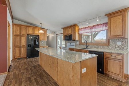 Missouri Valley Home With Amazing Views! - image 4